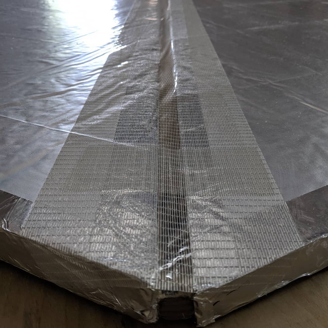 This photo shows the product without the foil tape over the filament tape.